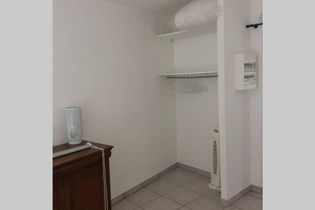 Studio Confortable 33 M2 Hérépian 外观 照片