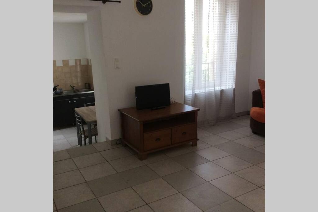 Studio Confortable 33 M2 Hérépian 外观 照片