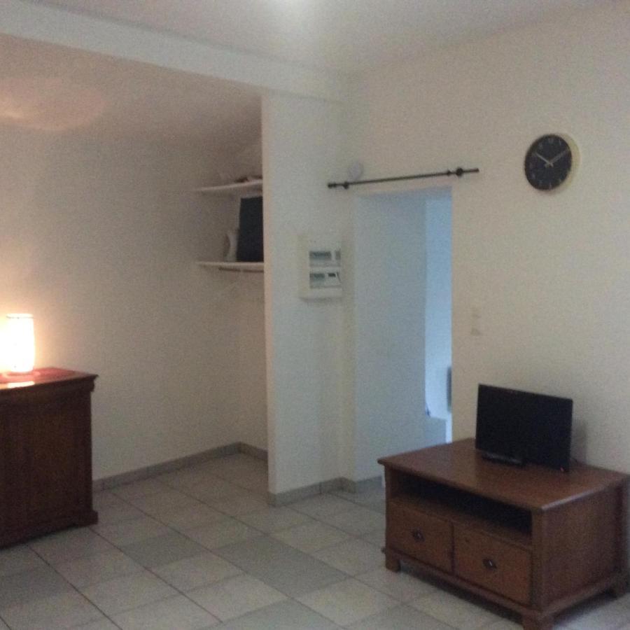 Studio Confortable 33 M2 Hérépian 外观 照片